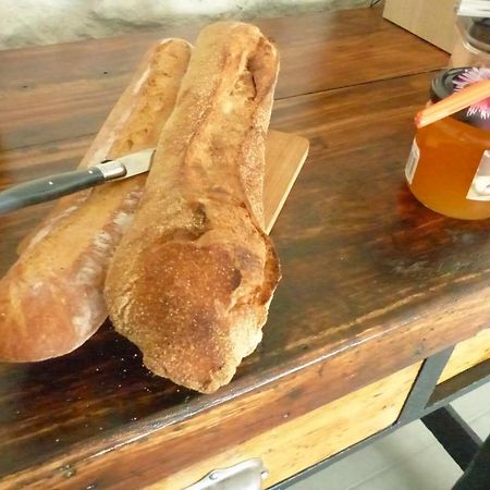 Bed and Breakfast L'Alambic De L'Estuaire Saint-Fort-sur-Gironde Exterior foto